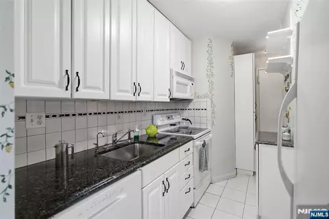 Kitchen - 125 Prospect Ave #8C, Hackensack, NJ 07601 photo 1 of 2