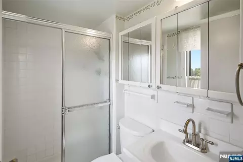 Bath - 125 Prospect Ave #8C, Hackensack, NJ 07601 photo 3 of 3