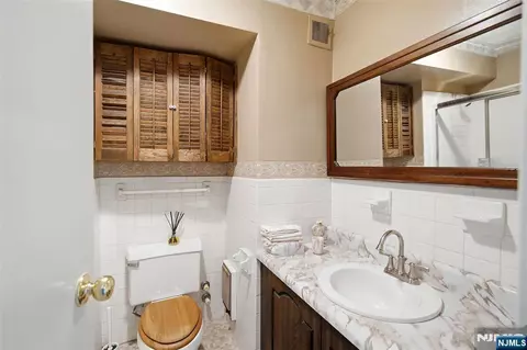 Bath - 125 Prospect Ave #8C, Hackensack, NJ 07601 photo 1 of 3