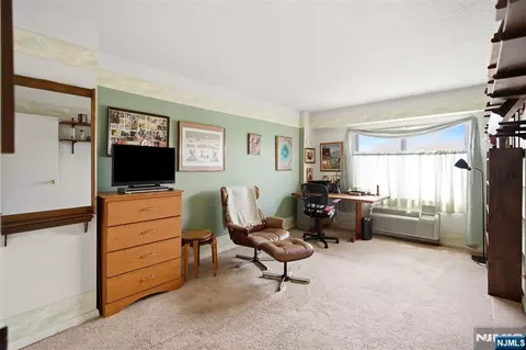 Bedroom - 125 Prospect Ave #8C, Hackensack, NJ 07601 photo 1 of 2