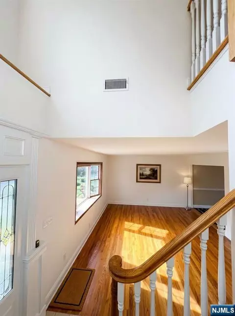 Entry Way - 41 Circle Dr, Paramus, NJ 07652 photo 1 of 6