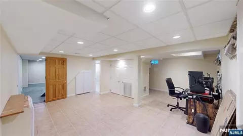 Entry Way - 41 Circle Dr, Paramus, NJ 07652 photo 6 of 6