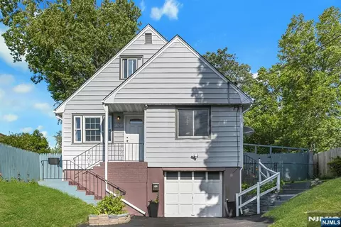 151 Knickerbocker Rd, Englewood, NJ 07631