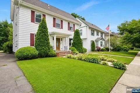 585 Ridge St, Newark, NJ 07104