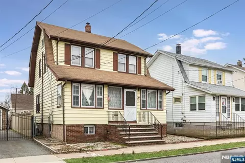 150 Boyle Ave, Totowa, NJ 07512