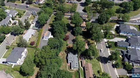 38 W Ridgewood Ave # B, Paramus, NJ 07652 photo 13