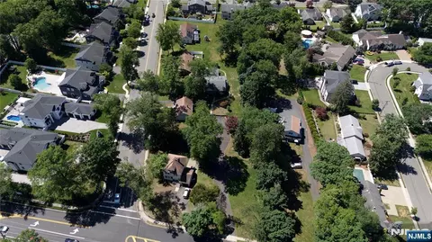 38 W Ridgewood Ave # B, Paramus, NJ 07652 photo 9