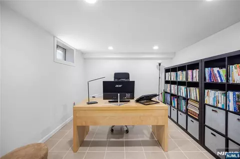 Other - 182 Coombs Dr, Paramus, NJ 07652 photo 5 of 9