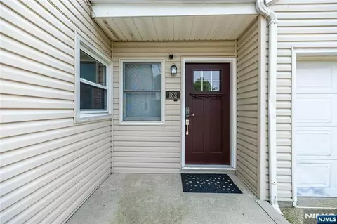Entry Way - 182 Coombs Dr, Paramus, NJ 07652 photo 2 of 6