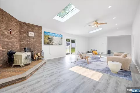 Living - 182 Coombs Dr, Paramus, NJ 07652 photo 3 of 3