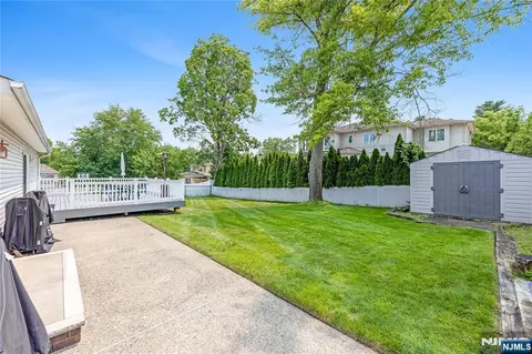 Exterior - 182 Coombs Dr, Paramus, NJ 07652 photo 4 of 8