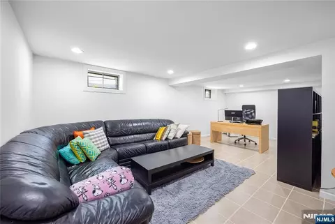 Other - 182 Coombs Dr, Paramus, NJ 07652 photo 4 of 9