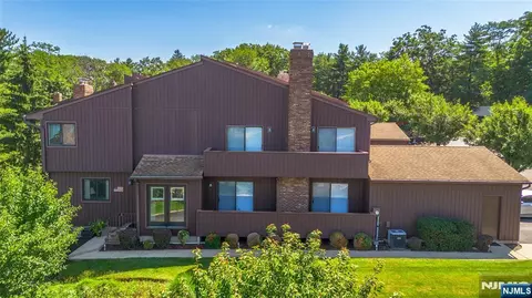 42 Highpoint, Cedar Grove, NJ 07009