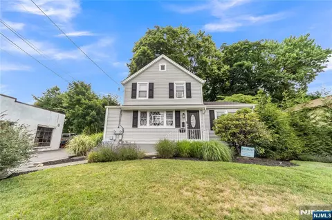 189 Livingston St, Northvale, NJ 07647