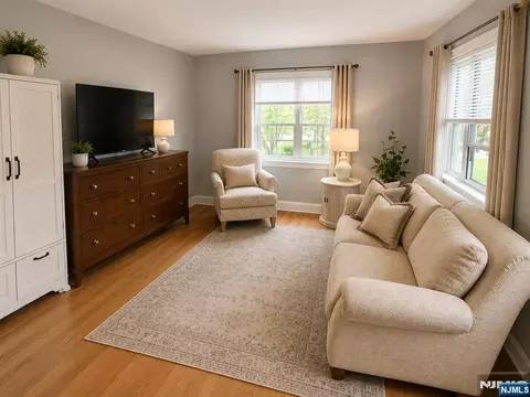 Living - 473 Blanchard Ter #17, Hackensack, NJ 07601 photo 2 of 2