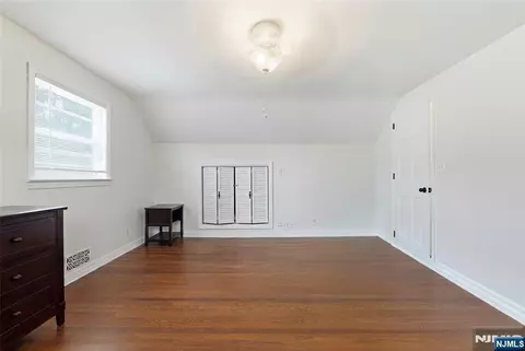 Bedroom - 461 Crestwood Ave, Hackensack, NJ 07601 photo 7 of 10