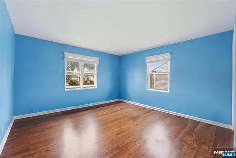 Bedroom - 461 Crestwood Ave, Hackensack, NJ 07601 photo 1 of 10