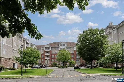 8107 Warrens Way, Wanaque, NJ 07465
