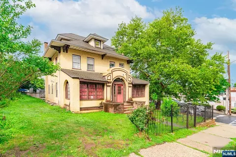233-237 Meeker Ave, Newark, NJ 07112