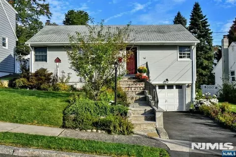 143 Manhattan Ave, Waldwick, NJ 07463
