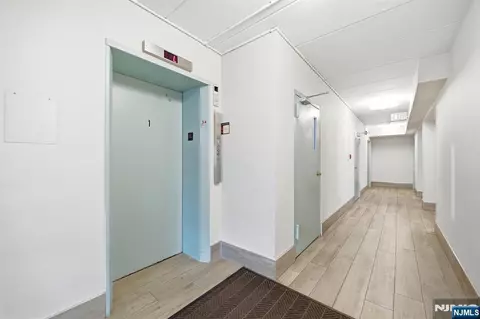Entry Way - 25 Jefferson St #2F, Hackensack, NJ 07601 photo 2 of 4