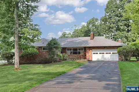 91 Rose Ave, Woodcliff Lake, NJ 07677