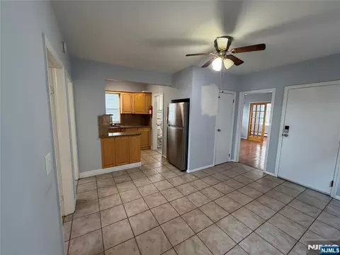 Entry Way - 48 Stein Ave, Wallington, NJ 07057 photo 1 of 5