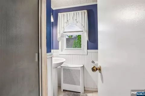 Bath - 78 Legion Pl, Paramus, NJ 07652 photo 2 of 3