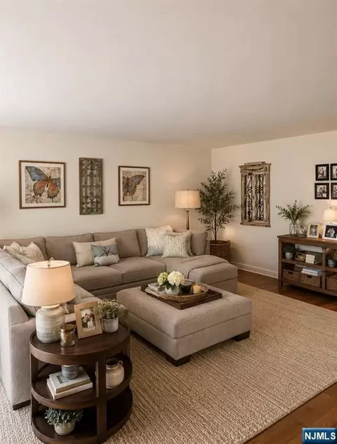 565 Grove, Clifton, NJ 07013