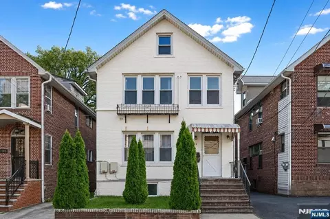 244 Slocum Way, Fort Lee, NJ 07024
