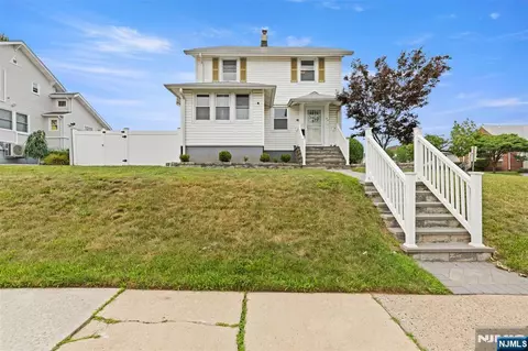 Exterior - 83 S Prospect Ave, Hackensack, NJ 07601 photo 3 of 5