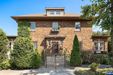 540 Highridge Ave, Cliffside Park, NJ 07010