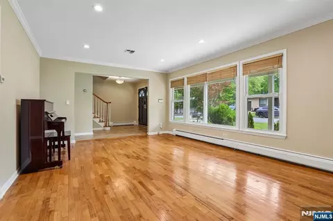 Living - 39 Maple Ave, Demarest, NJ 07627 photo 6 of 6