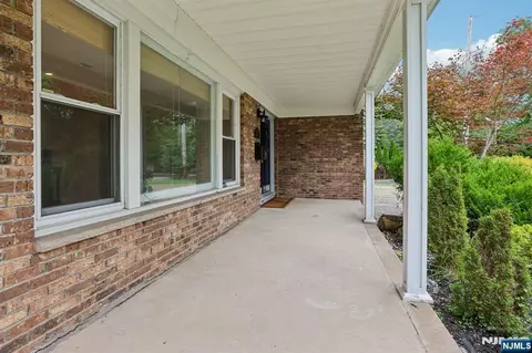 Exterior - 39 Maple Ave, Demarest, NJ 07627 photo 2 of 9