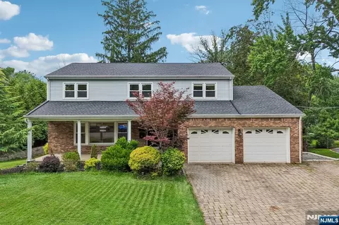 39 Maple Ave, Demarest, NJ 07627 photo 1