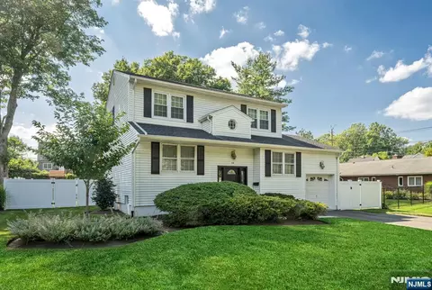 44 Pavonia Ave, Emerson, NJ 07630