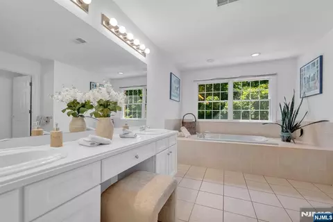 Bath - 206 Van Buren Dr, Paramus, NJ 07652 photo 3 of 5