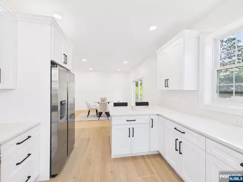 Entry Way - 64 Graham Pl, Teaneck, NJ 07666 photo 1 of 2