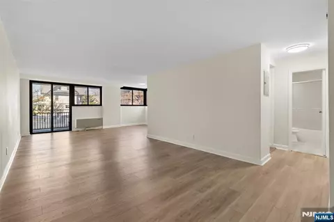 Living - 235 Prospect Ave #2B, Hackensack, NJ 07601 photo 3 of 7