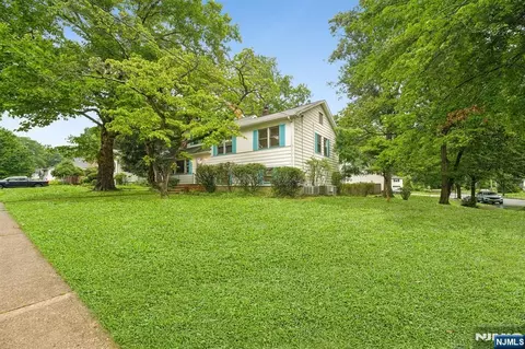 46 Lidgerwood Pkwy, Morristown, NJ 07960