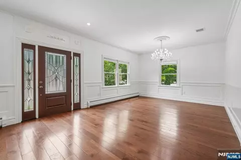 Living - 109 Prospect St, Paramus, NJ 07652 photo 2 of 5