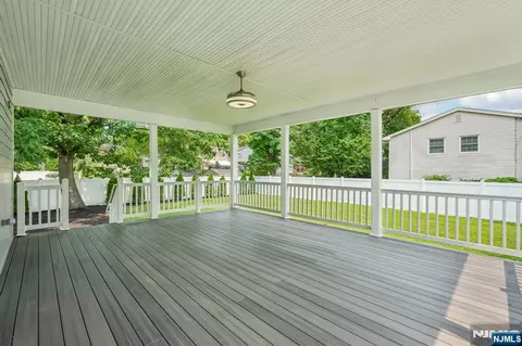 Exterior - 109 Prospect St, Paramus, NJ 07652 photo 6 of 8