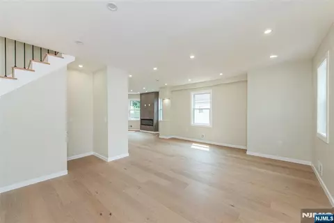 58 Van Duyne Ave, Wayne, NJ 07470 photo 9