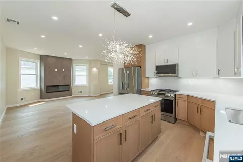 58 Van Duyne Ave, Wayne, NJ 07470 photo 4