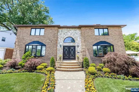 141 Burton Ave, Hasbrouck Heights, NJ 07604