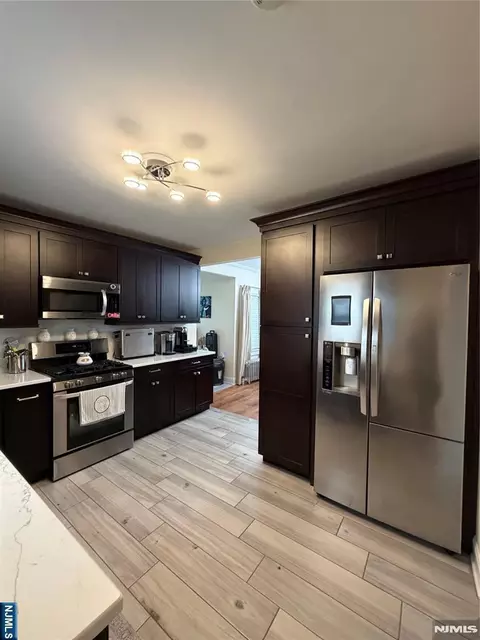128 8th St, Clifton, NJ 07011