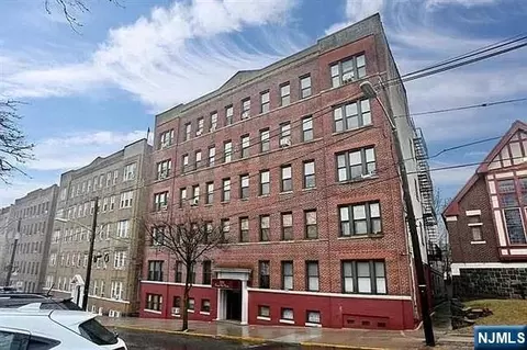 331 79th St #54, North Bergen, NJ 07047