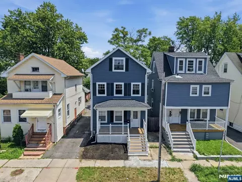 526 Clinton St, East Orange, NJ 07018