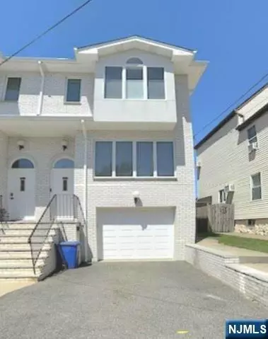 18 Short St #B, Fort Lee, NJ 07024