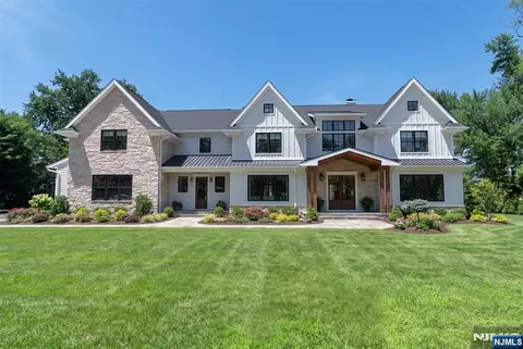 776 Comanche, Franklin Lakes, NJ 07417